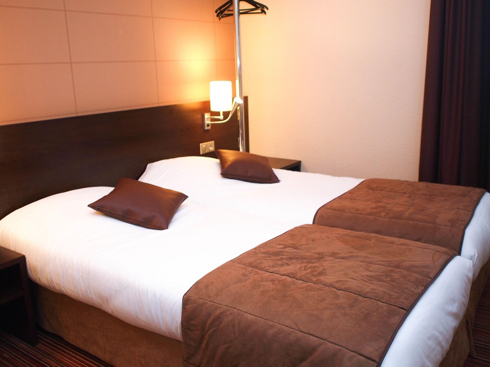 Hotel Inn Design Resto Novo Le Mans อาร์นาจ ภายนอก รูปภาพ